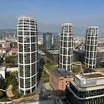 Apartament Luxury Flat In Sky Park, Castle View, Free Parking Bratysława