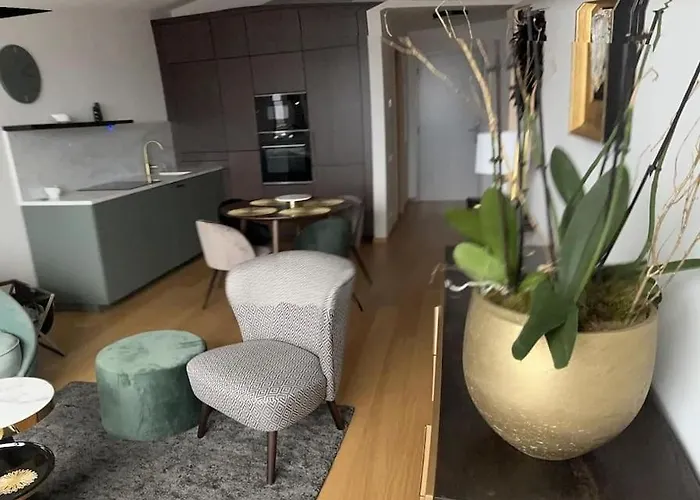 Luxury Flat In Sky Park, Castle View, Free Parking Lejlighed *