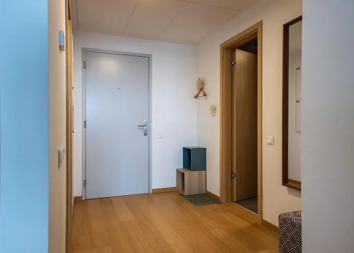 Luxury Flat In Sky Park, Castle View, Free Parking * Bratislava