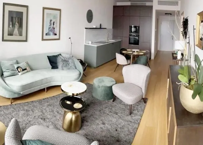 Lejlighed Luxury Flat In Sky Park, Castle View, Free Parking