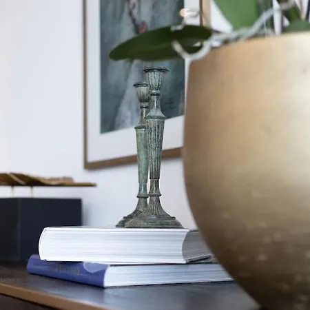 Luxury Flat In Sky Park, Castle View, Free Parking Apartment